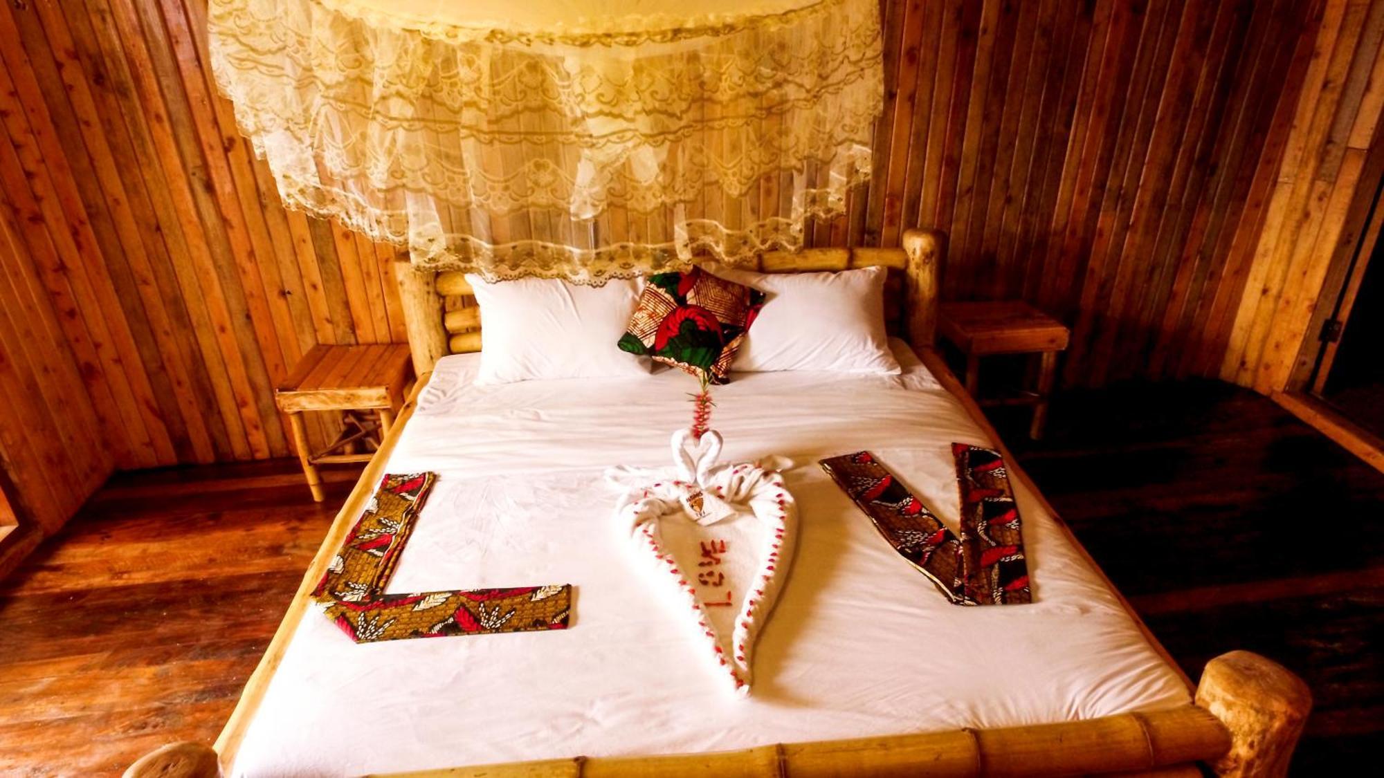 Hawk'S Eye Lodge Bunyonyi Kabale Rom bilde